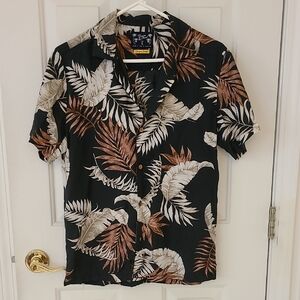 Casual Hawaiian Button Down Shirt